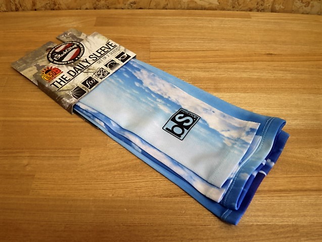 THE DAILY SLEEVE