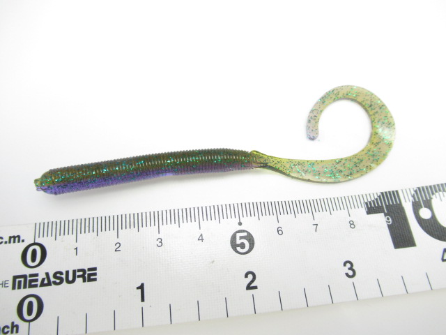 C TAIL WORM
