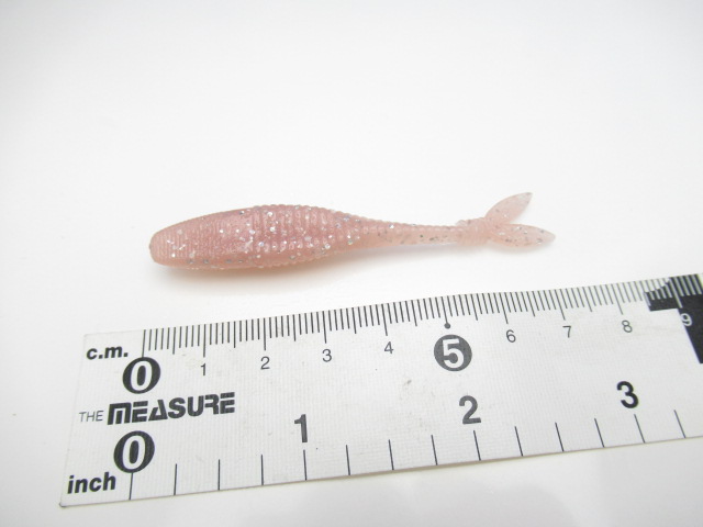 REALIS V Tail Shad 3”