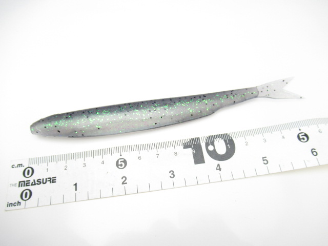 SCRAMBLE SHAD 6”