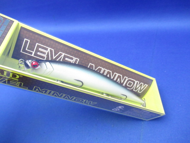 LEVEL MINNOW